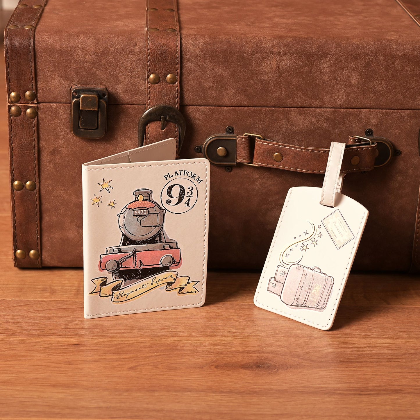 HARRY POTTER CHARMS PASSPORT SET - HOGWARTS EXPRESS