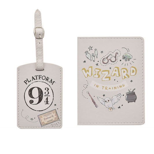 HARRY POTTER CHARMS PASSPORT SET - WIZARD IN TRAINING